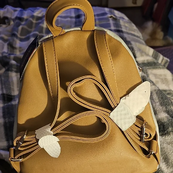 Hot Topic Avatar Backpack in Blue and Tan - Picture 3 of 5
